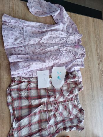 Lot 2 tee-shirts 8 ans