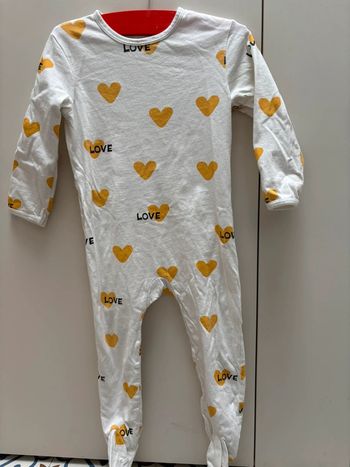 Pyjama léger Kiabi blanc et cœur jaune 💛 taille 36 mois