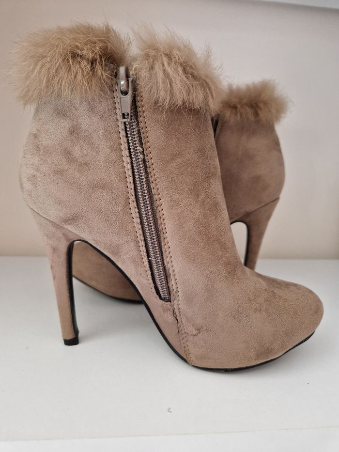 Bottines beiges neuves - photo numéro 3