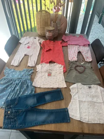 Lot vêtements bébé fille 9 mois 🍭