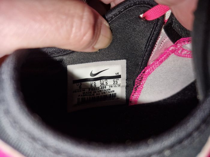 Baskets Nike pointure 36.5 TBE - photo numéro 8