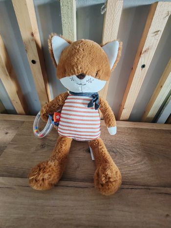 Renard tout doux tape à l oeil