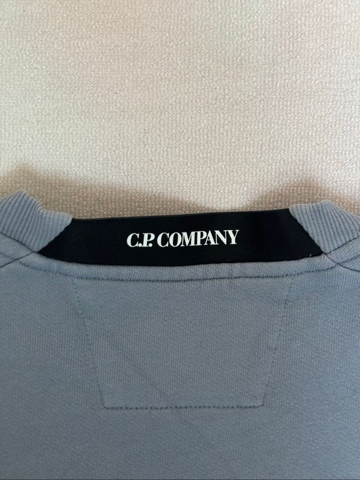 Sweat C.P Company taille XS vleu marine col noir - photo numéro 10