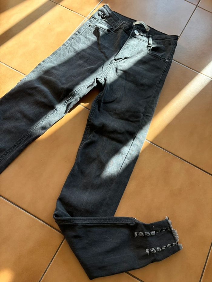 Jean femme 34 - photo numéro 3