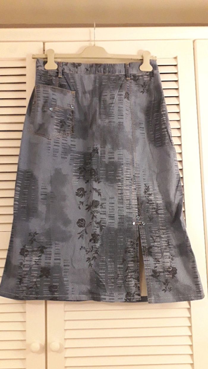 Jupe bleu et strass taille 42/44