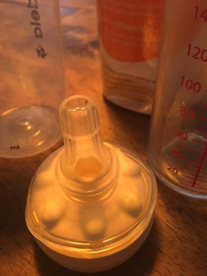 Biberon medela - photo numéro 2