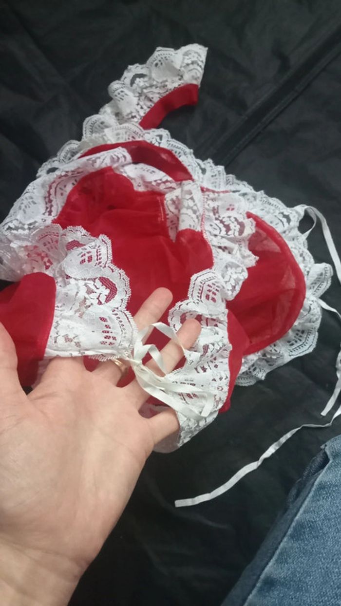 Nuisette rouge a dentelle - photo numéro 5