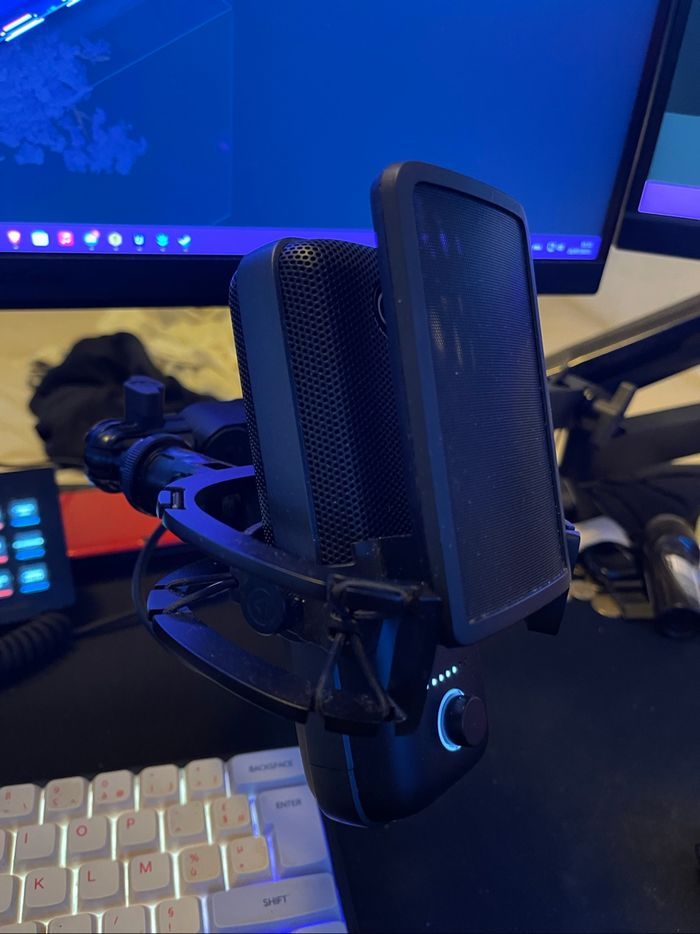 🎙️ Elgato Wave:3 + Accessoires officiels (Shockmount + Filtre anti-pop) 🎙️ - photo numéro 2