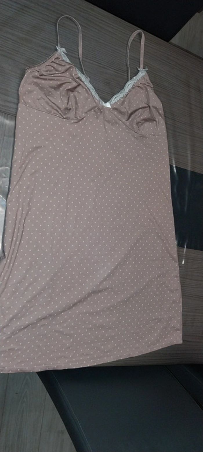 Nuisette taille 46 très bon état