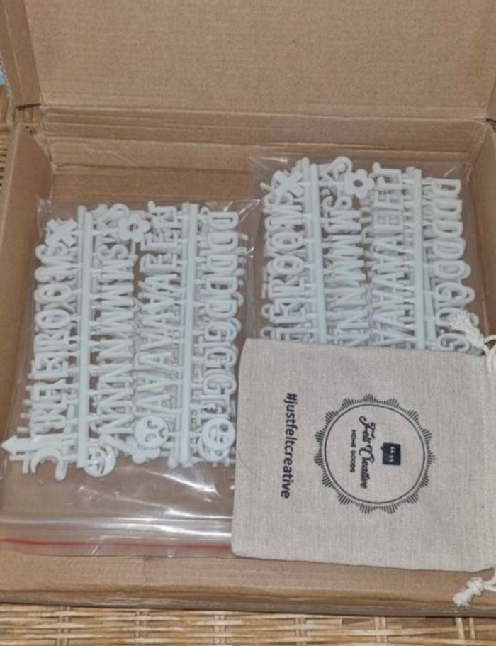 Panneau / tableau en feutre avec lettres - photo numéro 3