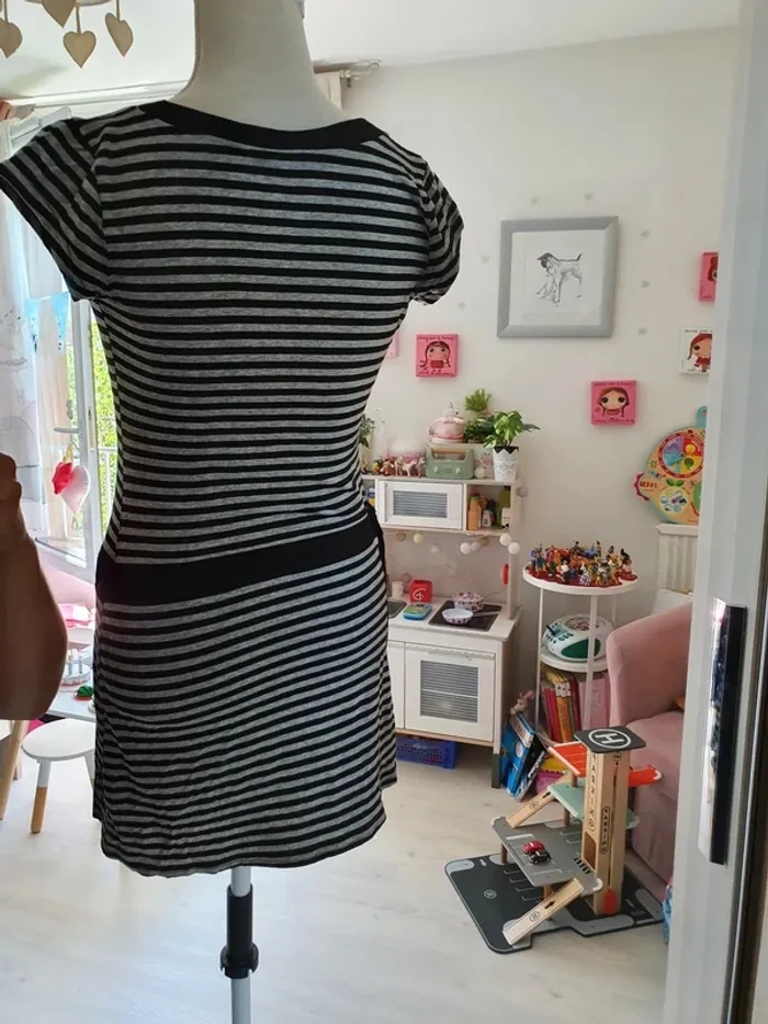 Robe noir grise portefeuille cache coeur taille M 38 vintage - photo numéro 5