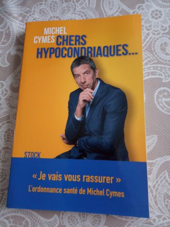 Livre "Chers Hypocondriaques" par Michel Cymes