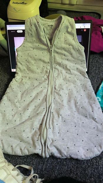 GIGOUTEUSE BEBE DE 0 A 6 MOIS 