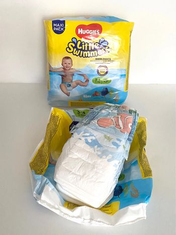Maxi pack 20 couches piscine Huggies Taille 3-4 / 7-15kg NEUF et 6 offertes