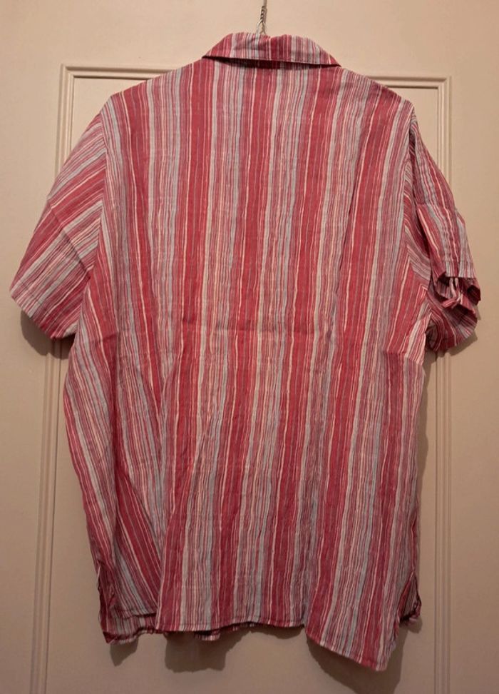 Chemise NEUVE pour femme taille 50 / 52 - photo numéro 2