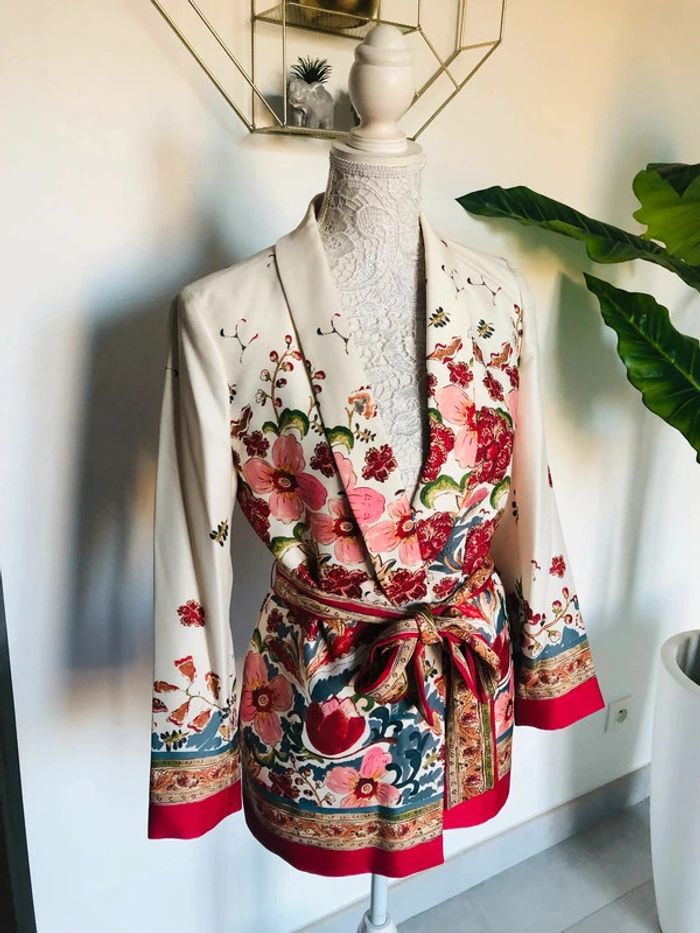 Blazer Zara neuf taille XS - photo numéro 2