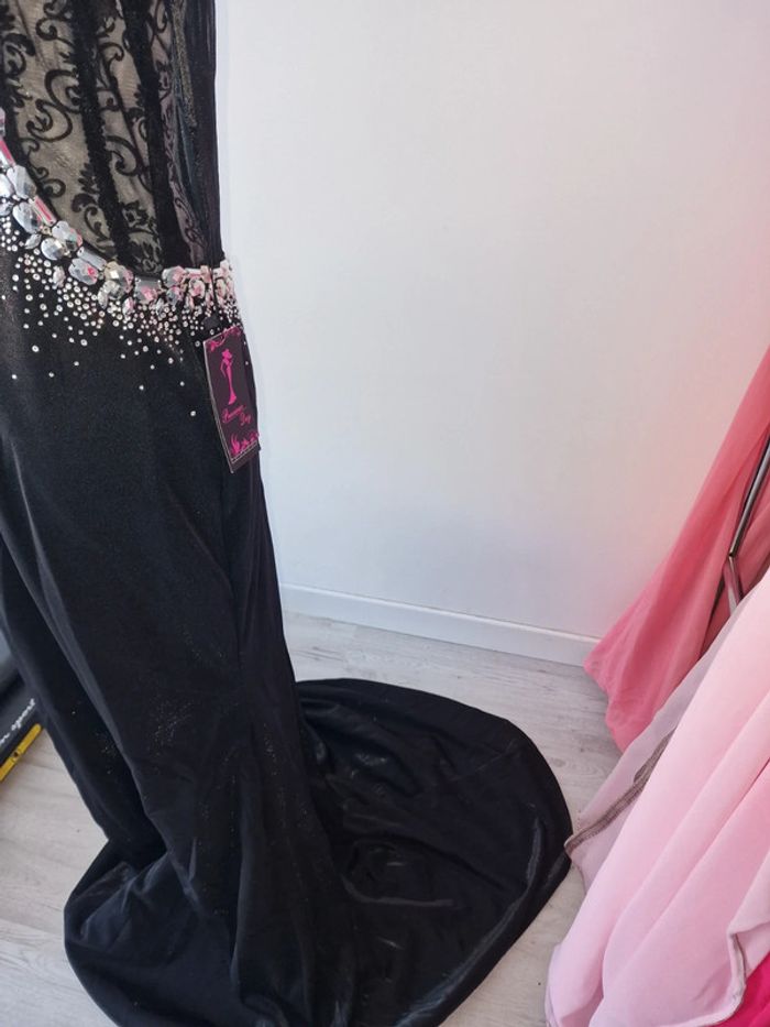 Robe de soirée - photo numéro 3