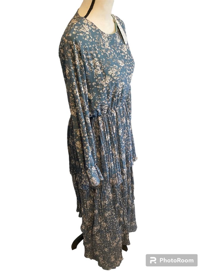 Magnifique robe Vintage 🌺 Neuve avec étiquette - photo numéro 2