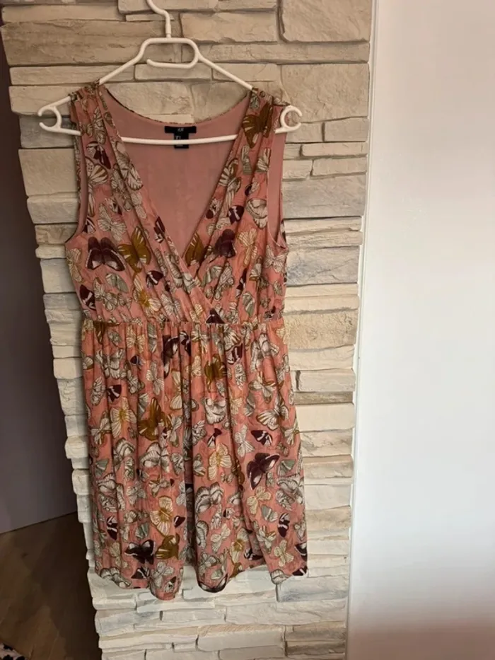 Robe d’été à fleurs H et M - photo numéro 3