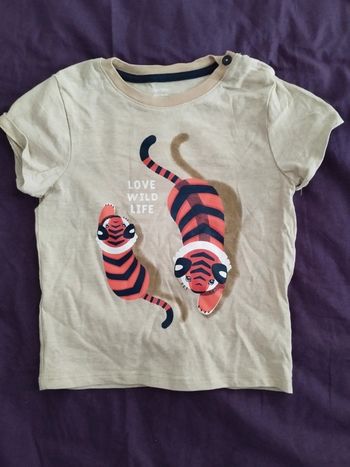 T-shirt obaibi 86 cm comme neuf