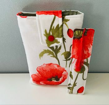 Pochette pour livre  de poche et son marque page 