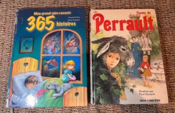 Contes de Perrault + 365 histoires