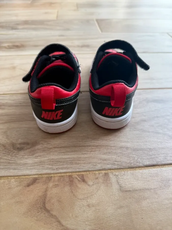 Basket Nike taille 28 - photo numéro 4