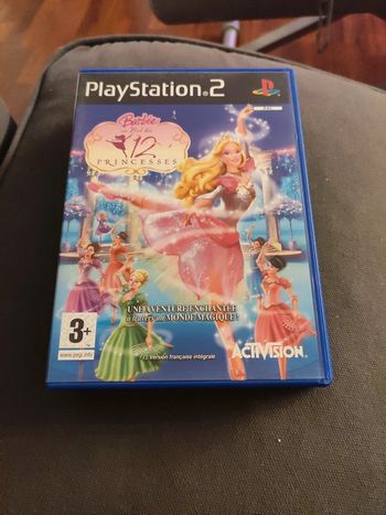 Barbie au bal des 12 princesses playstation 2