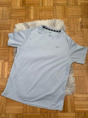 HAUT RUNNING NIKE 