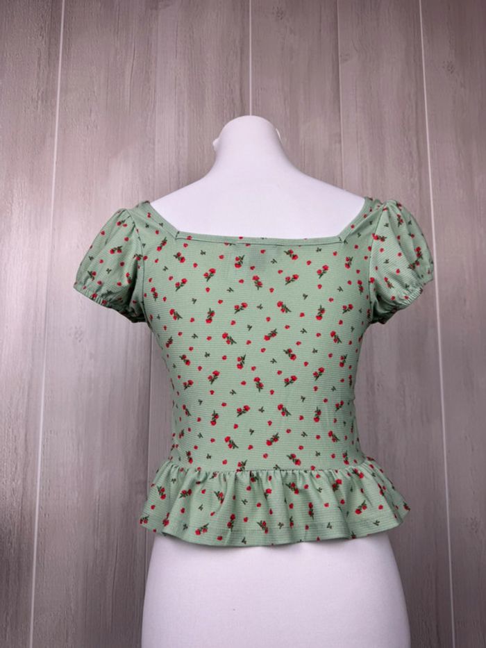 Top à fleurs vert clair Primark taille XS - photo numéro 2