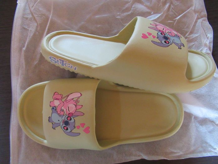 Claquettes Stitch & Angel 40 neuves