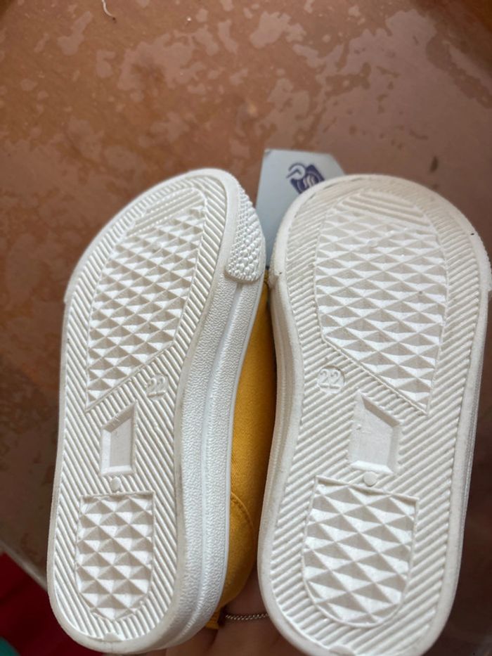 Chaussures Obaïbi jaune dino 22 - photo numéro 4