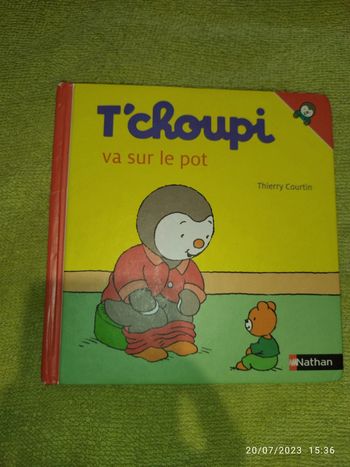Livre "T'choupi va sur le pot"