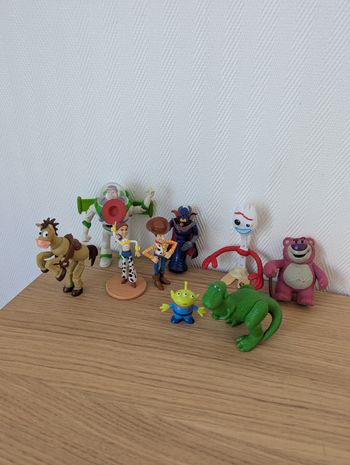 Lot de figurines Disney toy story