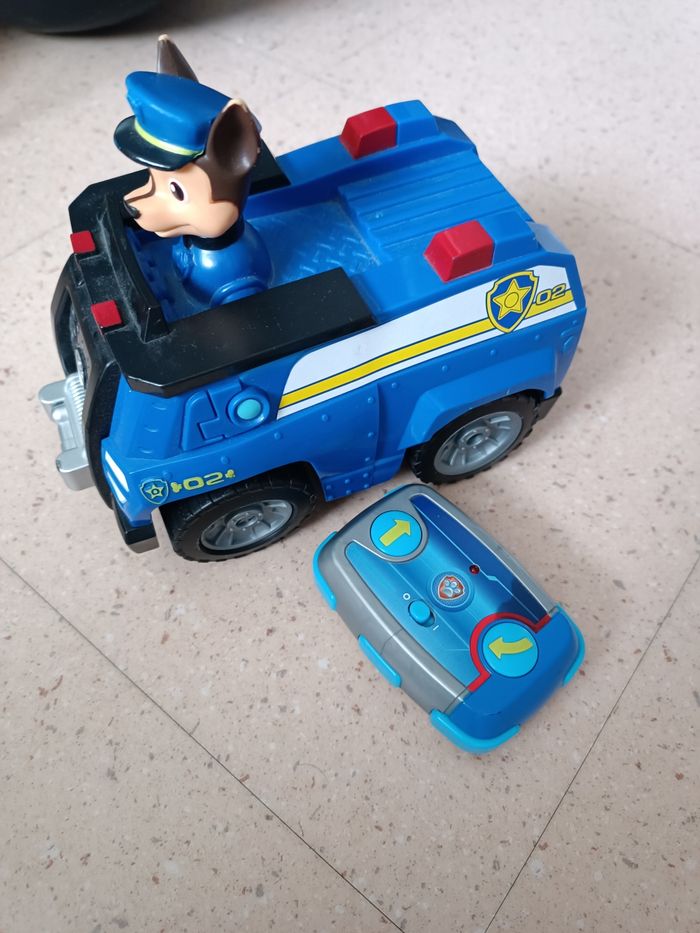 Voiture télécommandée pat patrouille - photo numéro 2