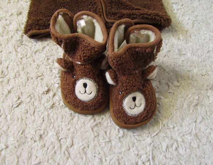 Lot veste et chaussons ours mixte - photo numéro 2