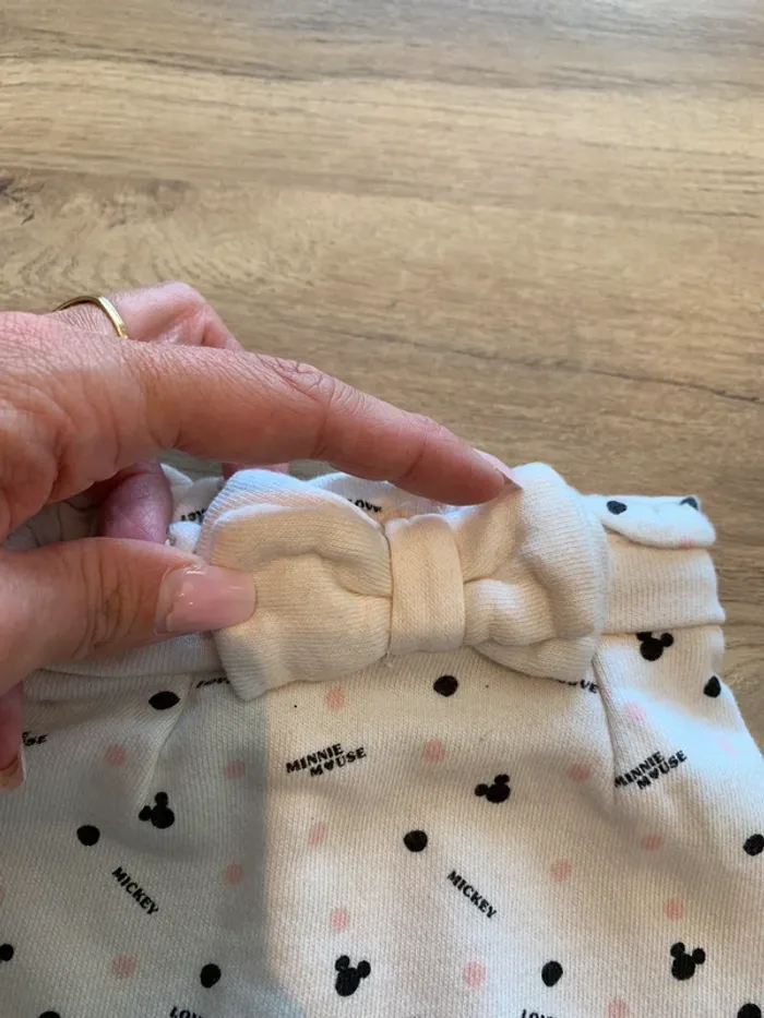 Pantalon Disney minnie taille 1 mois - photo numéro 2