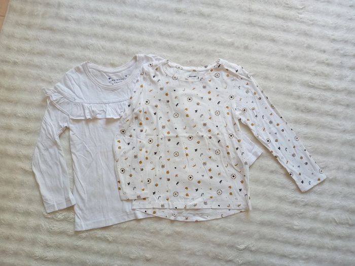 Lot 2 Tshirt ML fille 5/6ans 🌼🤎