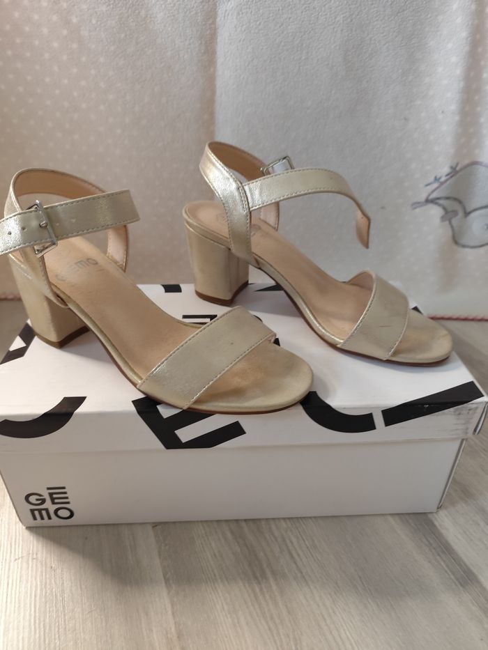 Chaussure taille 35 - photo numéro 2