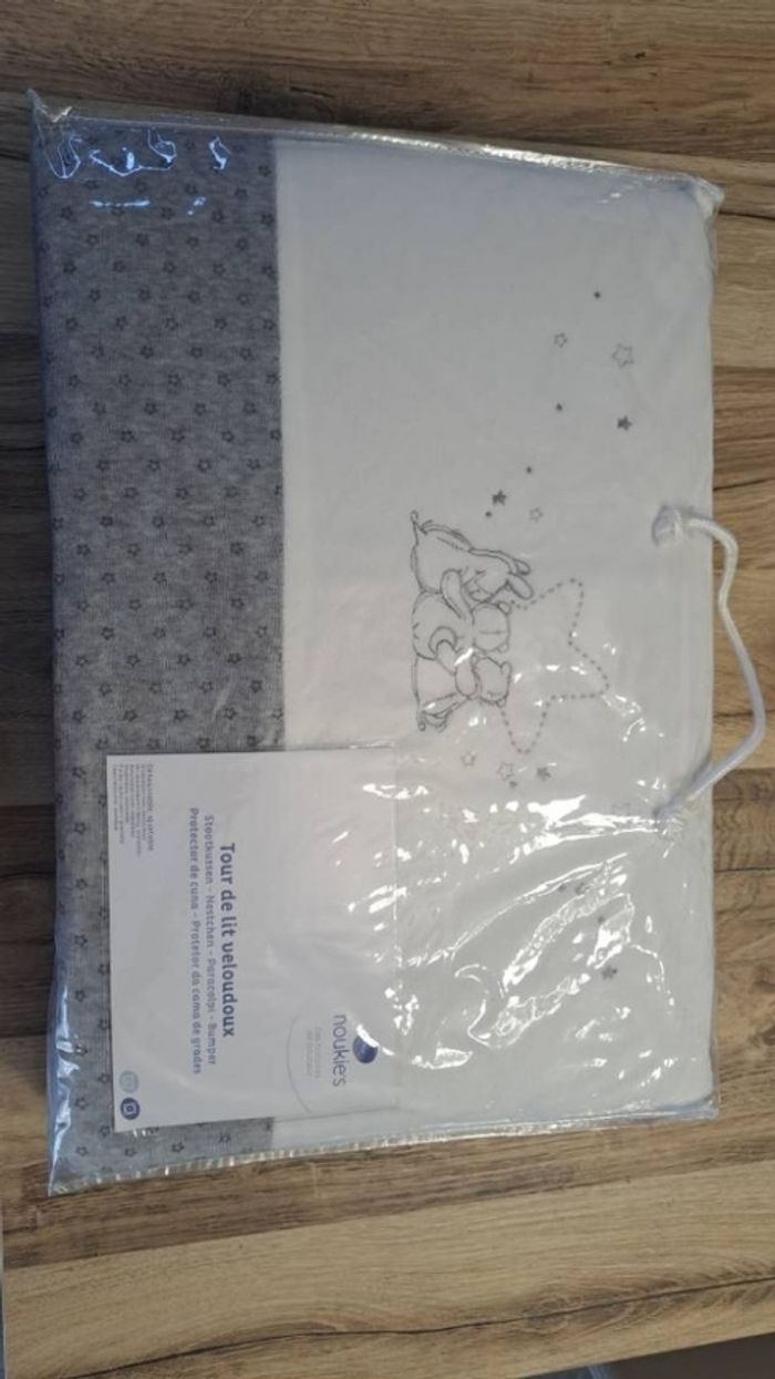 Lot puericulture Neuf thème poudre d'étoile Noukie's - photo numéro 5