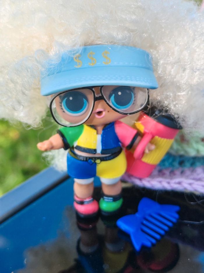 Lol surprise coupe afro et vêtements multicolores - photo numéro 5