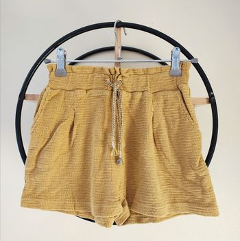 8 ans short moutarde tape a l'oeil 