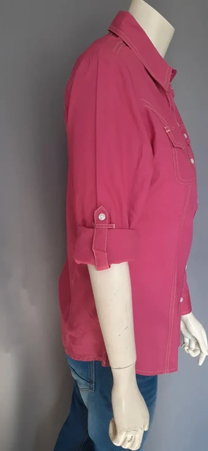 Jolie chemise fuschia. - photo numéro 8
