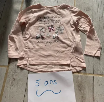 Très joli t-shirt hiver fille 5 ans