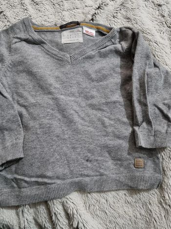 Pull leger zara gris taille 9 a 12 mois