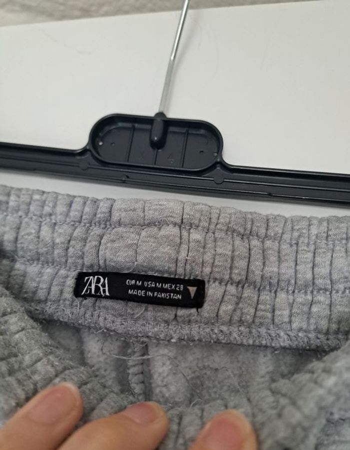 Jogging zara taille 38 - photo numéro 2