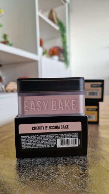 Hudabeauty poudre Cherry Blossom Easy bake 20g neuf