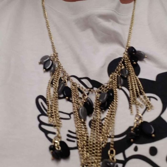 Collier avec multiples chainettes