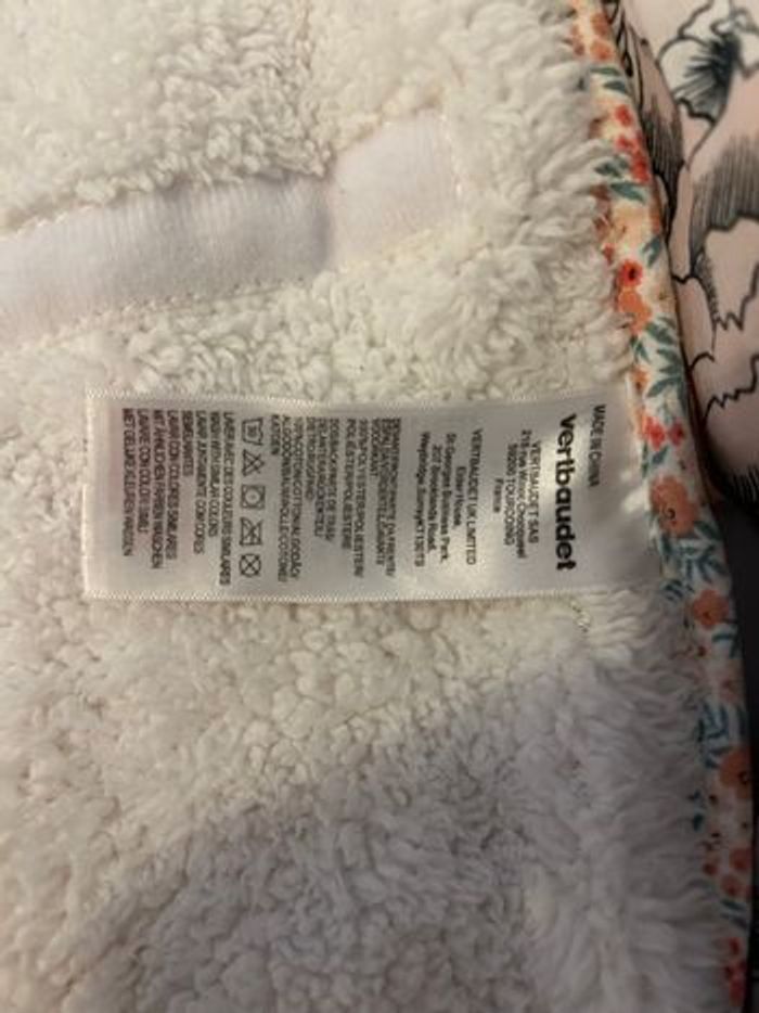 Plaid à capuche pour siège auto - photo numéro 3