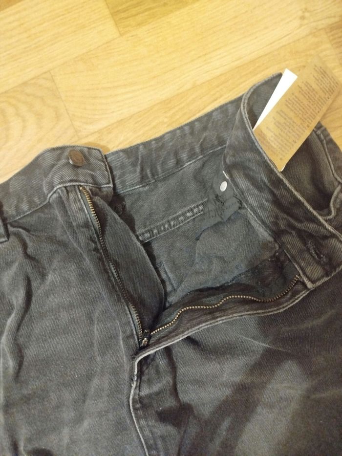 Mini jupe en jean noir - photo numéro 3